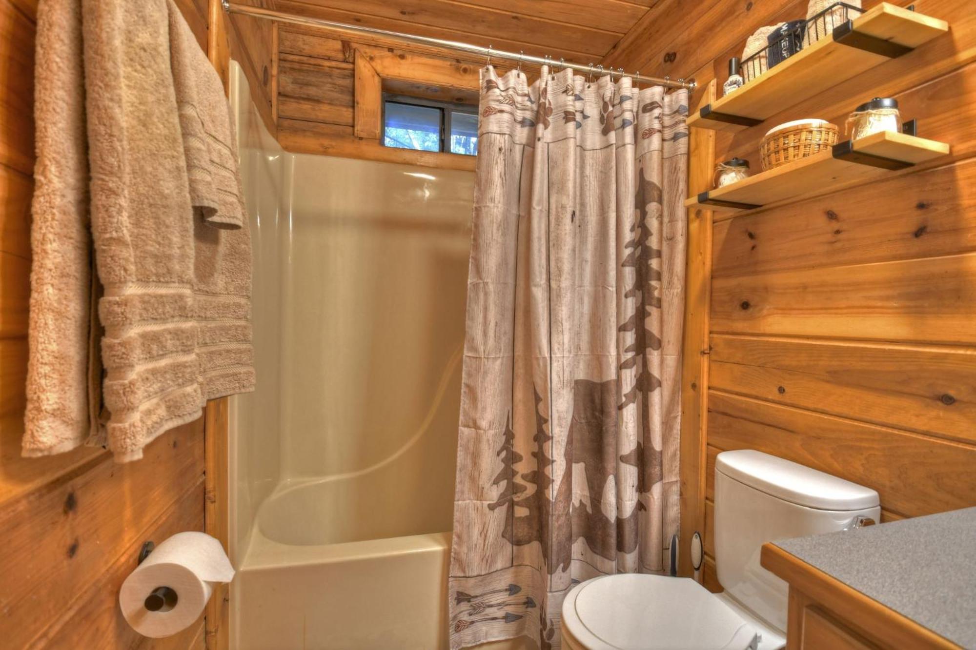 אלייז'ה Hygge Haus Rustic Charm Cozy Beds And A Serene Location מראה חיצוני תמונה